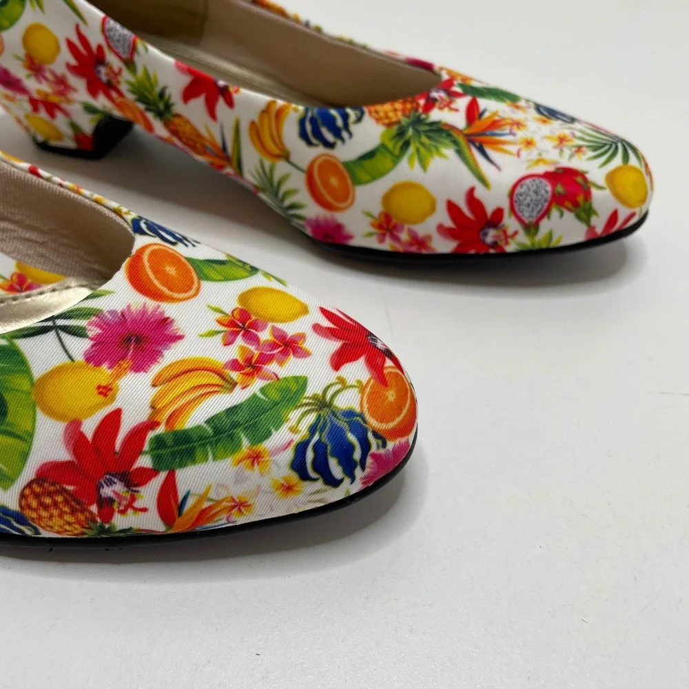 Soft Style Hush Puppies Womens 9 Tropical Fruit Print Low Wedge Pump Bold Unique